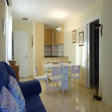 Apartamento Denia Playa Cerca Del Mar Urb. La Felicidad. *
